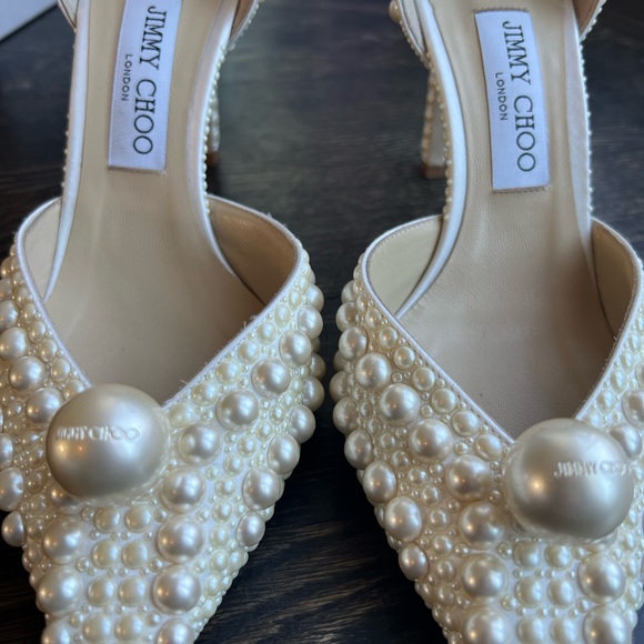 Jimmy Choo, Sabin 85-White Satin Pumps w/ All-Over Pearl Embellishment. Size 39 - Picture 8 of 10